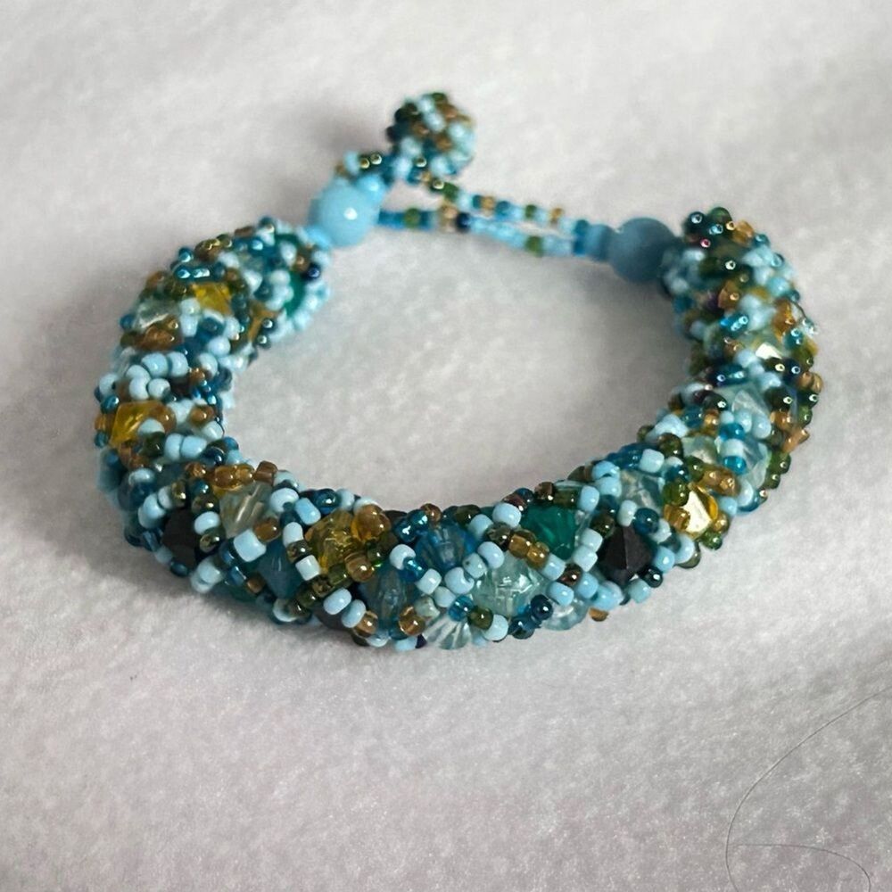 Beaded Bracelet with Blue and Gold Accents
